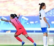 한국여자축구 , 우즈베크 4-0 제압..아시안컵 본선 진출