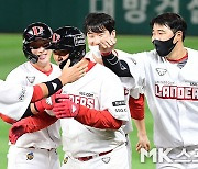 '끝내기 이재원' SSG '롯데에 9-8 짜릿한 역전승' [MK포토]