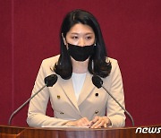 與, 정부에 '위드코로나' 제안.."과도한 거리두기 의존 전환해야"