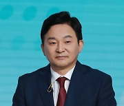 [머니S포토] 제2차 방송토론회 출석한 원희룡 예비후보