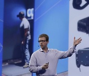 "AI시대에서 AR로" 페이스북 CTO 물러난다 ..하드웨어 전문가에 바통터치