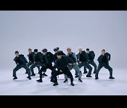 루미너스, 데뷔곡 '런' 안무 영상 오픈..강렬한 임팩트