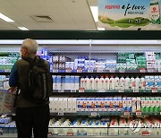 우윳값 인상 시작됐다..서울우유, 내달 5.4% 올린다