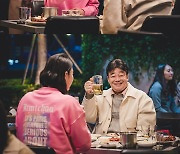 '백스피릿' 김연경·김희애 게스트 출격, 백종원과 시원한 맥주 한 잔