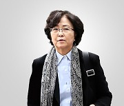 '환경부 블랙리스트' 김은경 전 장관 2심 징역 2년..일부 감형