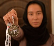 [이 시각]"태권도 챔피언이 되고 싶어요!" 아프간 소녀들의 간절한 소망