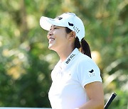 KLPGA 3번째 홀인원 김지현 '상품이 없는게 아쉬워요'