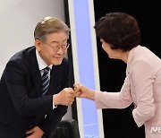 추미애 "투기 의혹 이한주 묵인했냐" 이재명 "매우 유감"