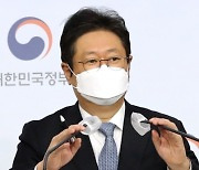 황희 장관 "민주당 '언론중재법' 말도 안 돼"에 화들짝 놀란 문체부