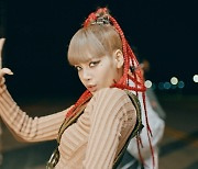 블랙핑크 리사, '머니' 퍼포먼스 비디오 최초 공개..강렬한 힙합 스웨그