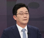 유승민 "洪, 친박 이용하고 버려..尹, 적폐수사로 朴 30년 구형"