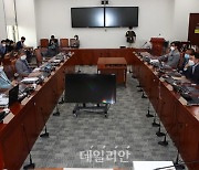 '언론중재법' 논의 '8인 협의체' 한 달 째 '공전'