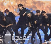 [포토]NCT127, '파워풀한 댄스'