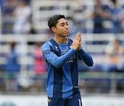 '울리고 웃긴 이동준 ' 울산, 광주 1-0 꺾고 선두 유지