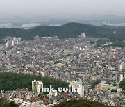 "세금폭탄 맞을 바엔 자식 주겠다"..'주택 대물림' 급증, 매물품귀→집값상승 악순환