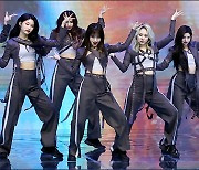 [MD포토] 에버글로우, '강력한 카리스마'