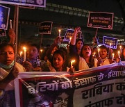 15세 소녀 9개월 성폭행 인도男 28명 체포..남친도 가해자