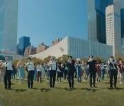 BTS, 유엔 수어(手語) 퍼포먼스 화제.."15억 청각장애인에게도 음악을"