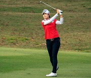 8언더파 몰아친 지은희·김아림, LPGA 아칸소 챔피언십 1R 선두..전인지도 톱10