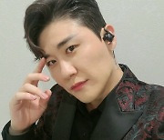 영탁, 9월 가수 브랜드 평판 톱7..男솔로 3위