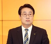 정의당 대선 경선 후보자 TV토론회 참석한 김윤기
