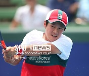 [ATP 투어] 환상의 드롭샷, 권순우 데뷔 첫 ATP 우승 "더 높은 목표를 향해"