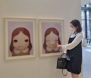 '예비 쌍둥이맘' 성유리, 살짝 보이는 D라인..여유로운 미술관 나들이