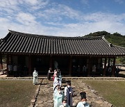 장성 봉암서원, 320년 역사 처음으로 여성 헌관