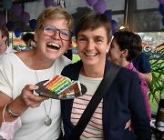 스위스, 국민투표서 동성결혼 찬성..내년부터 시행