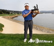 [방민준의 골프세상] 최경주의 '위대한 도전.. PGA챔피언스투어 한국인 최초 챔피언에 오르다!