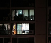 '층간소음' 말다툼 벌이다 위층 40대 부부 살해한 30대 검거
