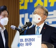 이재명 "민간재개발은 투기조장"vs 오세훈 "대장동 의혹 사과부터"