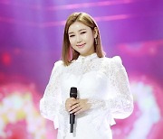 송가인, 9월 트로트 여자 가수 브랜드 평판 1위 "팬들 덕에 행복"