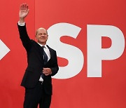 독일 총선 사민당 초박빙 승리..16년만에 정권교체 시도 개시