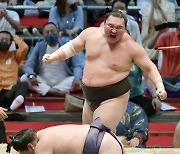 Japan Sumo Legend Retiring