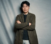 '오징어게임' 황동혁 감독 "전세계 열풍 예상 못해, 롤러코스터 타는 기분" [인터뷰①]