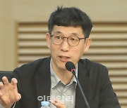 진중권 "곽상도는 도마뱀의 꼬리, 머리는 이재명"