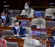[포토]'본회의 불출석한 곽상도 의원'