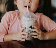10대 청소년, 수분·비타민C 섭취 '부족' 카페인은 '과다'