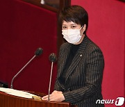 국회 본회의 자유발언 하는 김은혜 野 의원