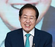 홍준표 "난 배신 당한 적 있어도 배신한 적 없어..주변에 파리떼도 없고"