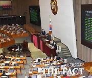 국회 세종의사당법 통과에 대전 정치권 '환영'