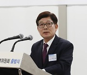 [단독] 前'천안함 재조사' 규명위장, 26개월 급여 3억2000만원에 법카 6200만원