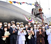 'SLBM 탑재' 3000톤급 국산 잠수함 신채호함 진수