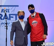 [JB포토] 2021 KBL 신인선수 드래프트, 1라운드 4순위 신민석