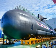 해군, SLBM 탑재한 3000t급 잠수함 신채호함 진수식