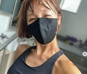 최은경, 운동 보름 쉰 몸매도 완벽 "내 몸 살피며 운동할 나이"