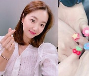 '인교진♥' 소이현, 딸이 선물한 반지에 뿌듯했는데.."피가 안 통해"