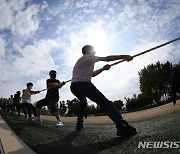 조용한 응원 속 '가을 운동회'