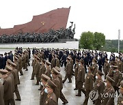 북한, 오늘 '최고인민회의' 개최..대의원들 만수대동상에 헌화